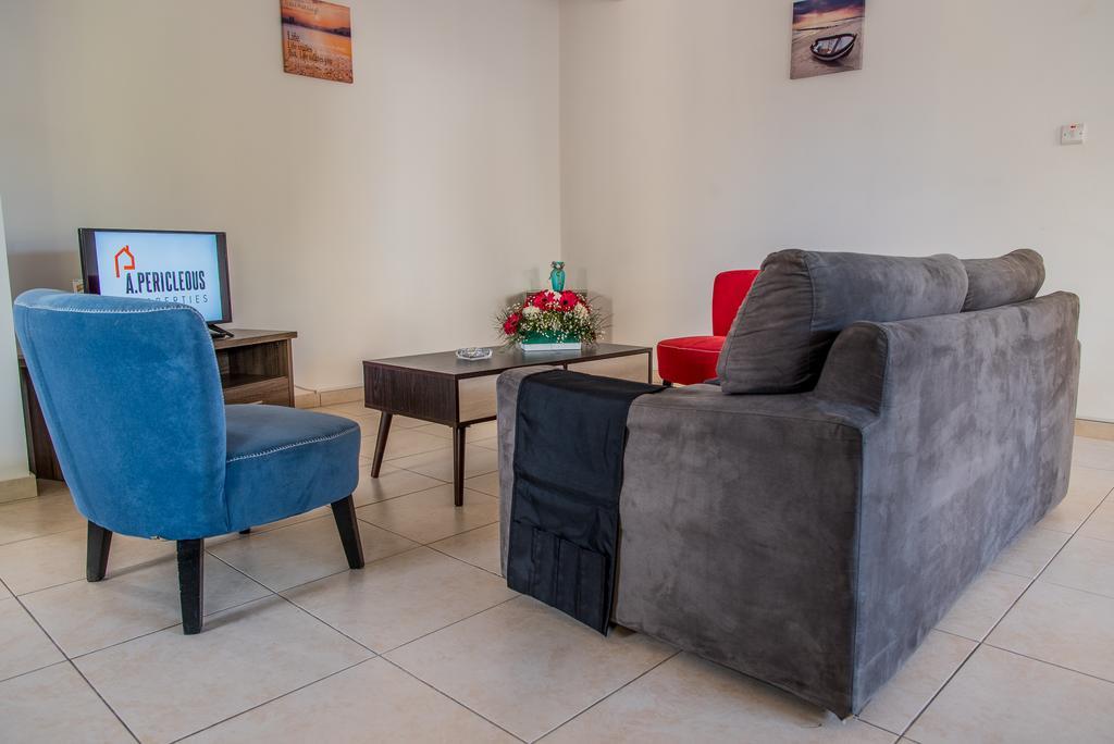 Diana Apartment Paphos ภายนอก รูปภาพ